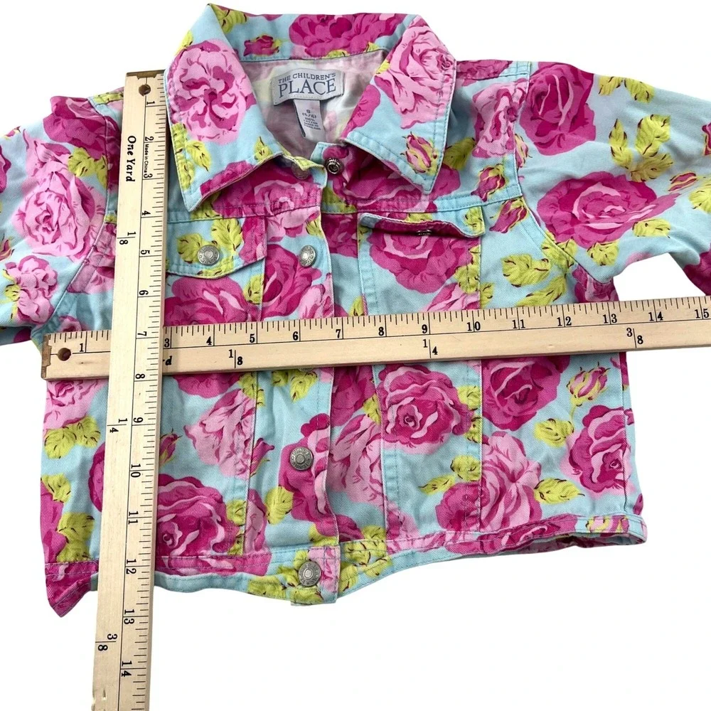 The Childrens Place Girls Floral Cropped Denim Jacket S Pink & Green Roses‎
